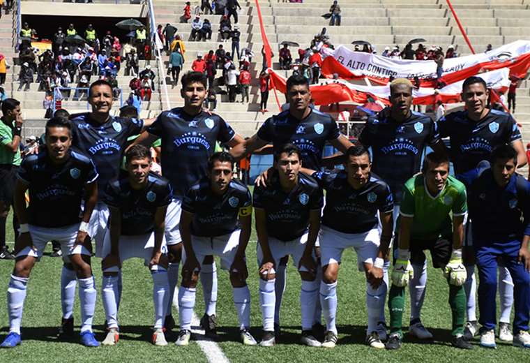 A Aurora le anularon un gol ante Always Ready por una supuesta falta que no se vio. Foto: APG