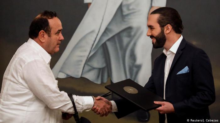 Foto de presidente de Guatemala y su homólogo de El Salvador. Foto de presidente de Guatemala y su homólogo de El Salvador.