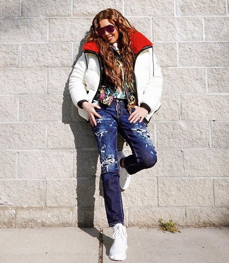 (IG: thalia)