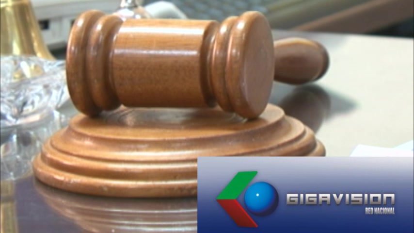 JUSTICIA DEBE EMITIR ORDEN DE APREHENSION SI MANFRED REYES VILLA TIENE SENTENCIAS EJECUTORIADAS.