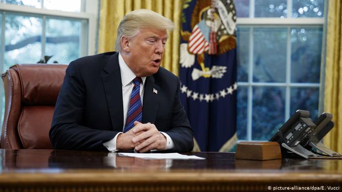 Donald Trump NAFTA Pressekonferenz (picture-alliance/dpa/E. Vucci) Donald Trump NAFTA Pressekonferenz (picture-alliance/dpa/E. Vucci)