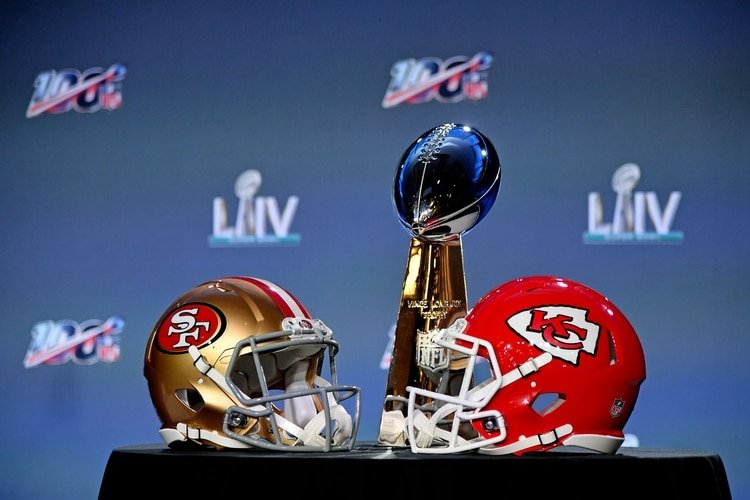 San Francisco 49ers y Kansas City Chiefs se miden este domingo en Miami, Florida (USA TODAY Sports)