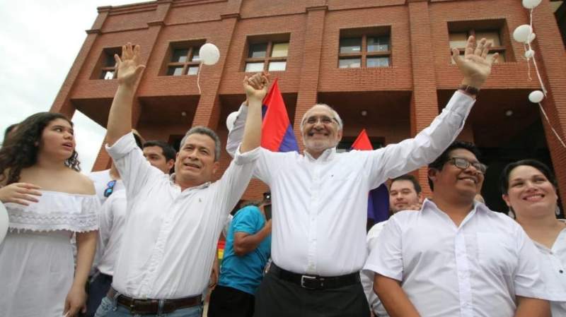 CC: Mesa anunciará el nombre de su compañero de fórmula en las próximas horas