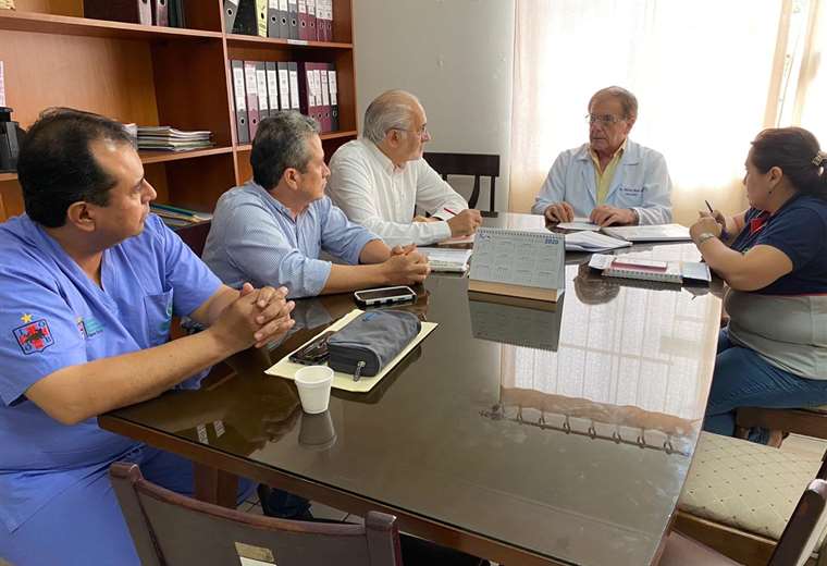 En la visita al Oncológico 
