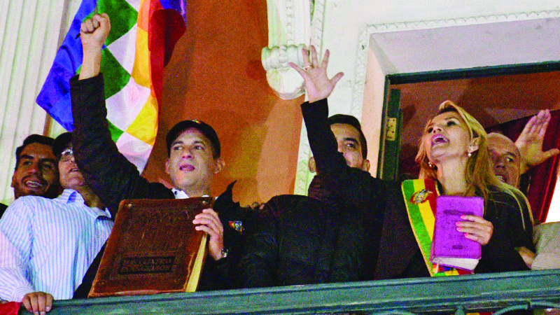 Santa Cruz: un campo de batalla electoral entre Costas y Camacho