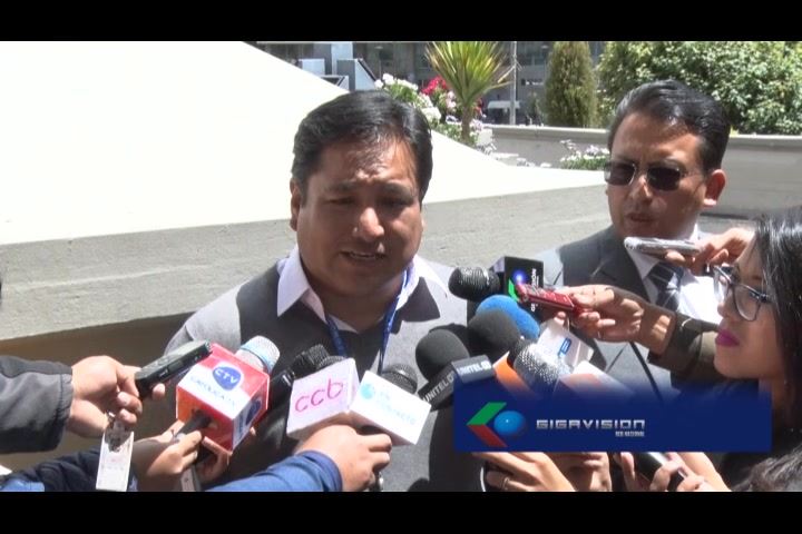 Transporte Pesado anuncia bloqueo en la frontera con Perú Desaguadero.