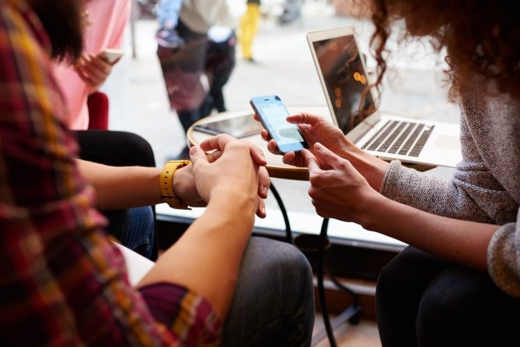 Estas nuevas formas de acceso y organización de los objetos de la cultura humana pueden ser útiles para formular nuevas preguntas de investigación sobre el pasado o indagar con mayor acceso a información viejas preguntas. (Shutterstock)