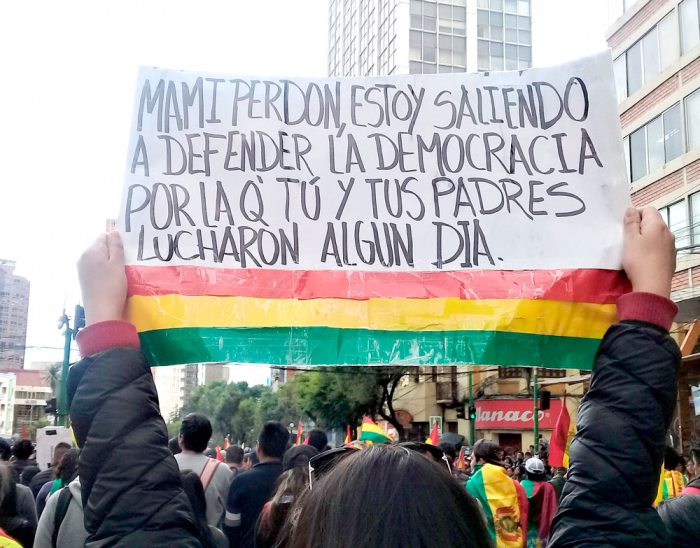 EN BOLIVIA, LOS JÓVENES FUERON LOS PROTAGONISTAS DE LAS PROTESTAS CONTRA EL FRAUDE ELECTORAL EN LAS JORNADAS DE OCTUBRE Y NOVIEMBRE CUANDO EL MAS BUSCABA AFERRARSE AL PODER.