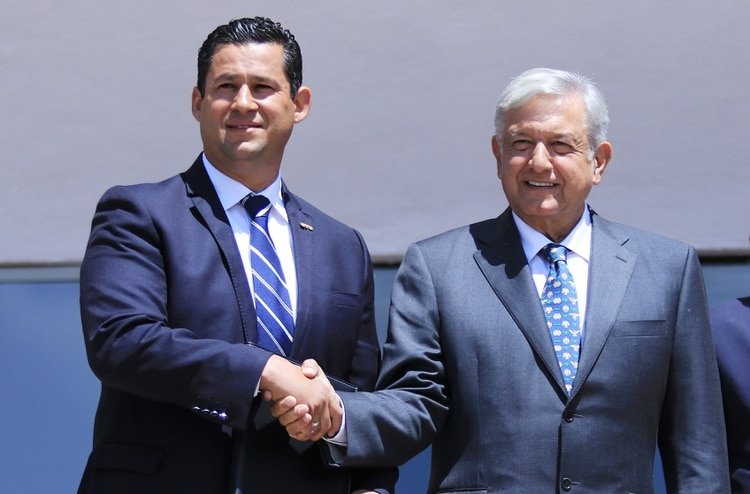 El presidente Andrés Manuel López Obrador, y el gobernador de Guanajuato, Diego Sinhue Rodríguez Vallejo. (FOTO: GUSTAVO BECERRA /CUARTOSCURO)