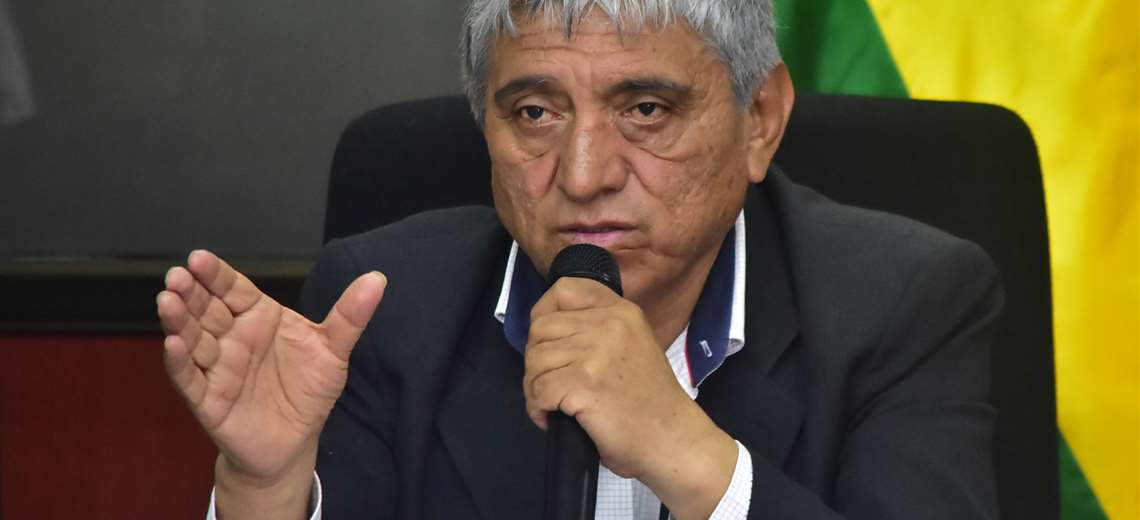 Resultado de imagen de l ministro de Obras Pública, Iván Aria