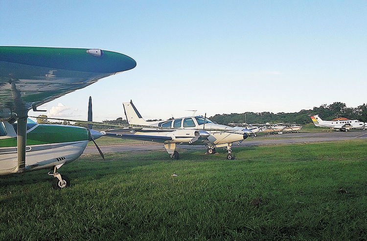 Decomiso. Una decena de aeronaves, en el aeropuerto de Trinidad.