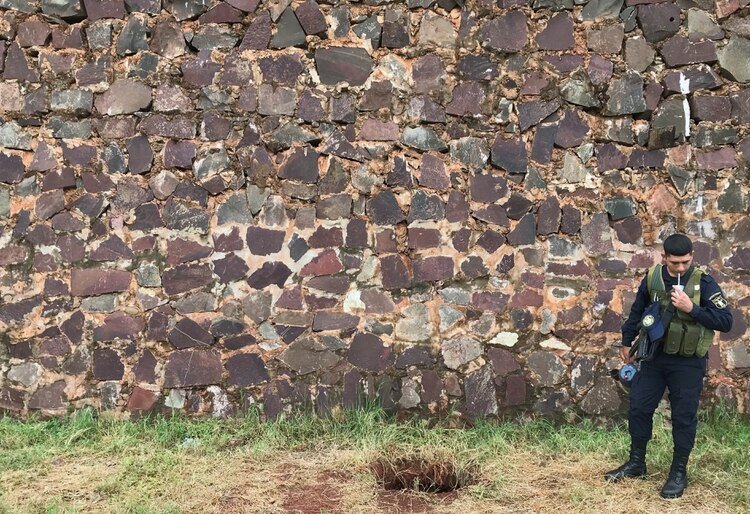 Las autoridades confirmaron que 76 presos escaparon por ese túnel el pasado 19 de enero (REUTERS/Gabriel Stargardter)