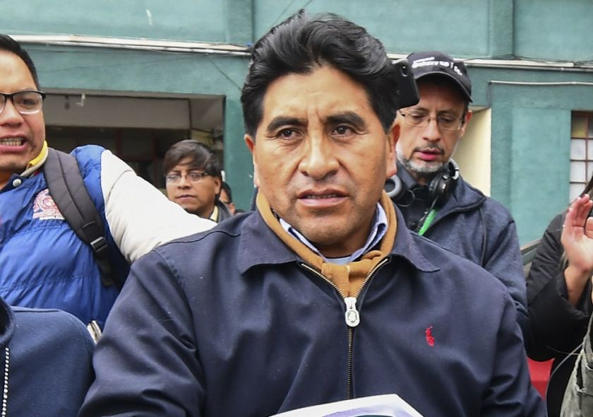 Envían a prisión al exministro César Cocarico
