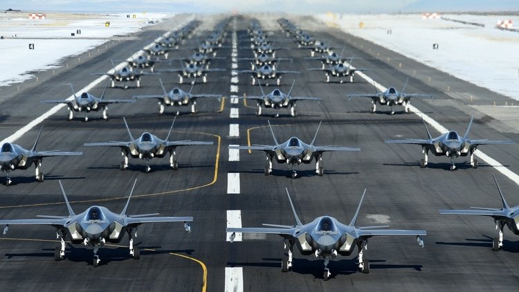 Los aviones F-35A de la Fuerza Aérea de EEUU (U.S. Air Force/R. Nial Bradshaw/Handout via REUTERS)