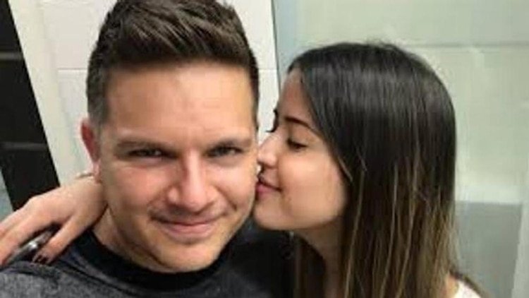 Daniela Cabello junto a su esposo (Instagram)