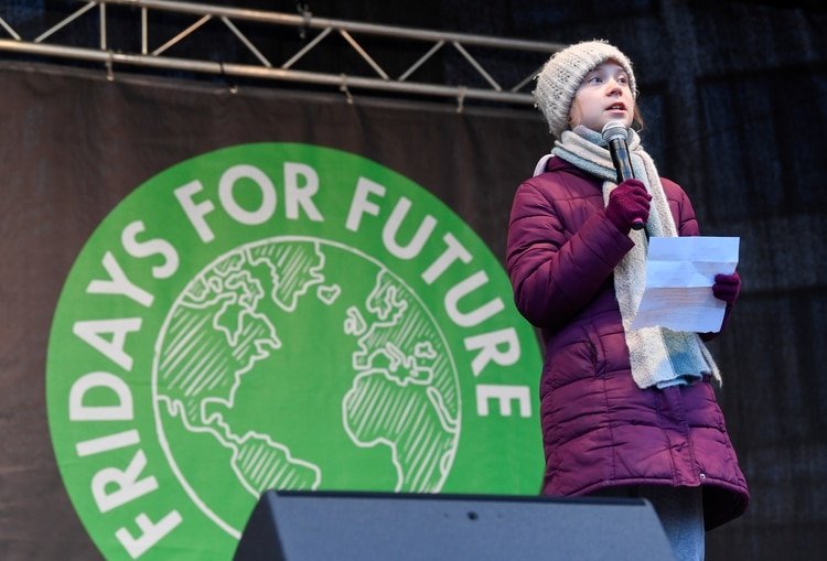 La activista del medioambiente Greta Thunberg en una protesta de Fridays for Future, en Hamburgo, Alemania. (REUTERS/Fabian Bimmer)