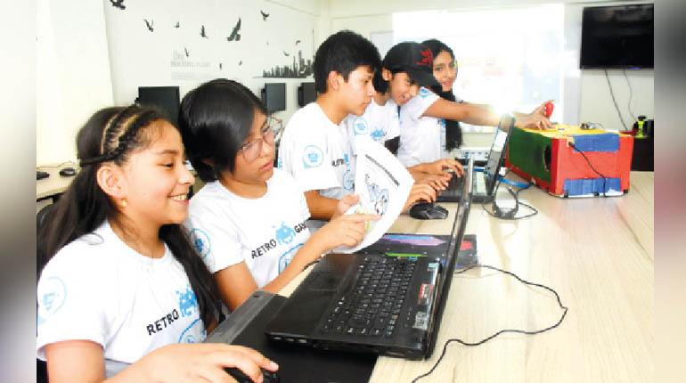 Preocupados por la contaminación, seis niños de 9 a 13 años, y en tan sólo 48 horas, crearon el videojuego “Reparing the World” durante el Global Game Jam que se realizó en Cochabamba. | José Rocha