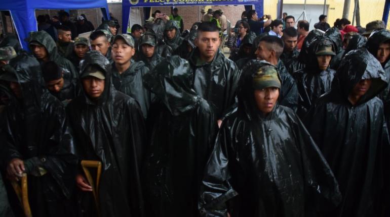 Uniformados se preparan para trabajan en las zonas afectadas en Tiquipaya. | José Rocha