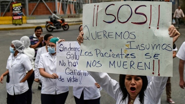 Las protestas de los trabajadores de salud (AFP)