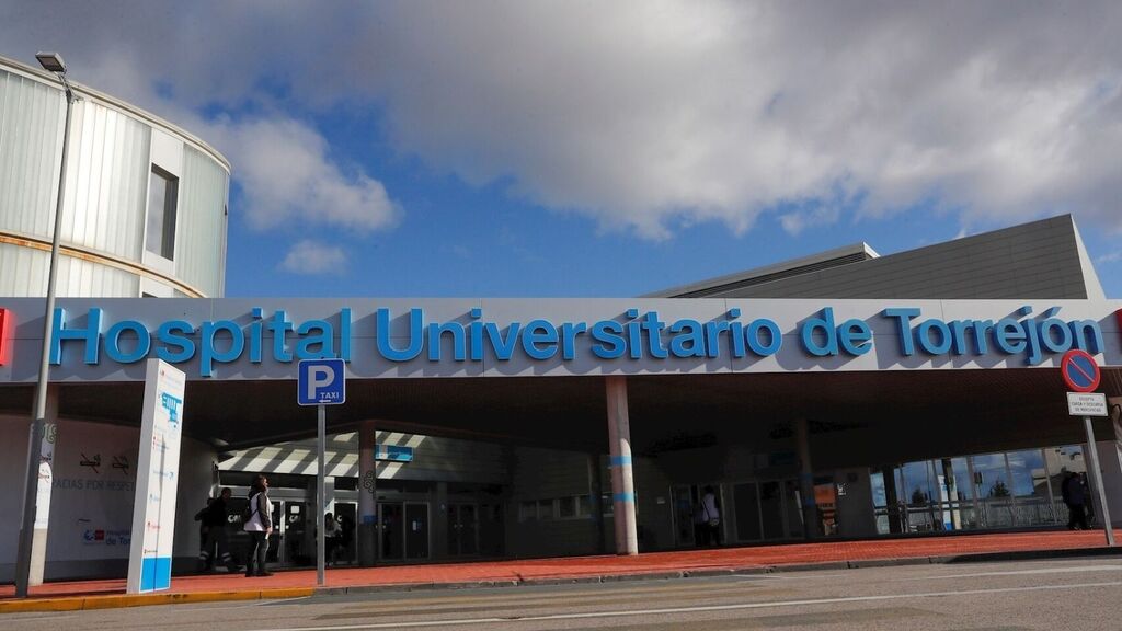 Fachada del Hospital de Torrejón.