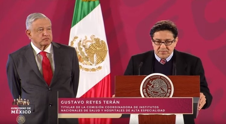 Gustavo Reyes Terán, titular de la Comisión Coordinadora de Institutos Nacionales de Salud y Hospitales de Alta especialidad (CCINSHAE), aseguró en conferencia de prensa que tanto la Hidroxicloroquina como el Remdesivir podrían ser efectivos en el combate al Covid 19 (Foto: Cortesía Gobierno de México)