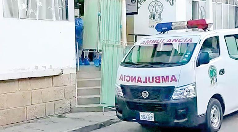 El paciente sospechoso de coronavirus fue trasladado a su casa en una ambulancia. | Correo del Sur