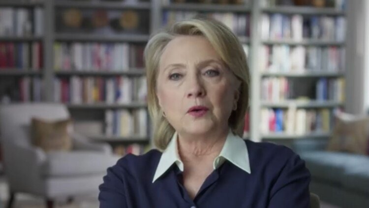 “Me destrozó. No lo podía creer. Me sentí tan herida”, dijo HIllary Clinton sobre el momento en que su esposo le confesó que le había mentido sobre Monica Lewinsky.