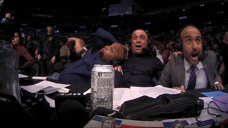 La reacción de los comentaristas