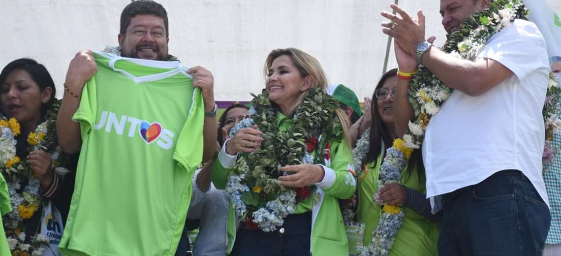 La jefa de Estado junto a sus aliados I Foto: Twitter.