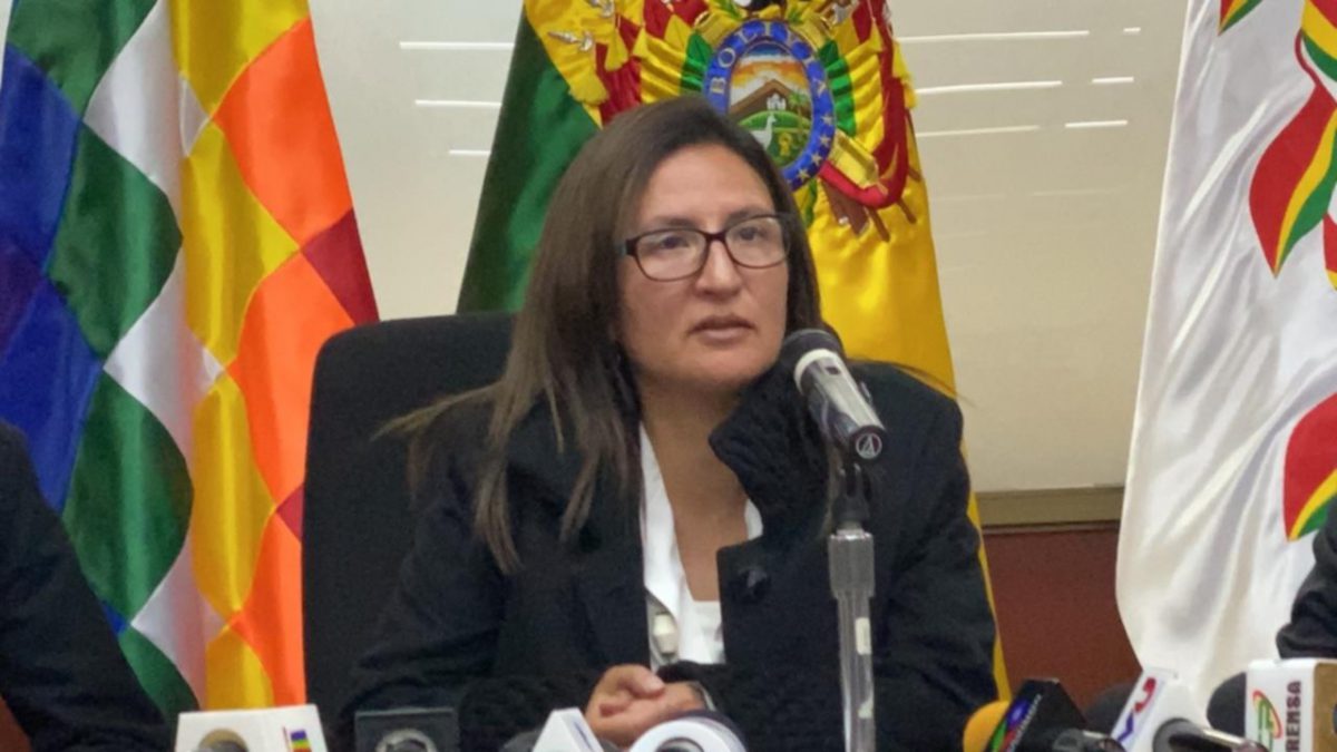 Resultado de imagen de La presidenta de la Administradora Boliviana de Carreteras (ABC), Ruth Ramírez