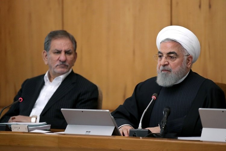 El vicepresidente Eshaq Jahangiri, junto al mandatario Hassan Rohani (Reuters)