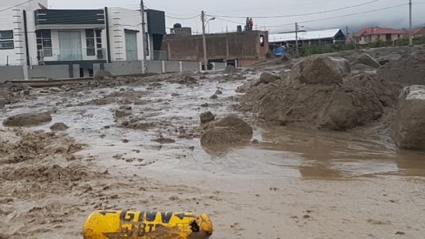 Resultado de imagen de Oruro capacita personal e inicia tareas de limpieza