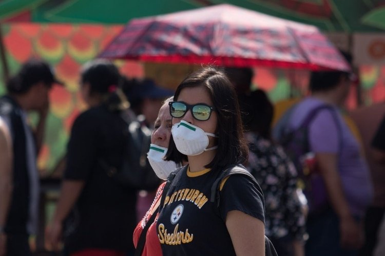 Las mascarillas no deben reutilizarse. (Foto: Cuartoscuro)
