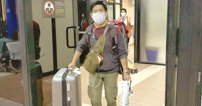 Carlos (nombre ficticio), a su llegada a Cochabamba. CORTESÍA