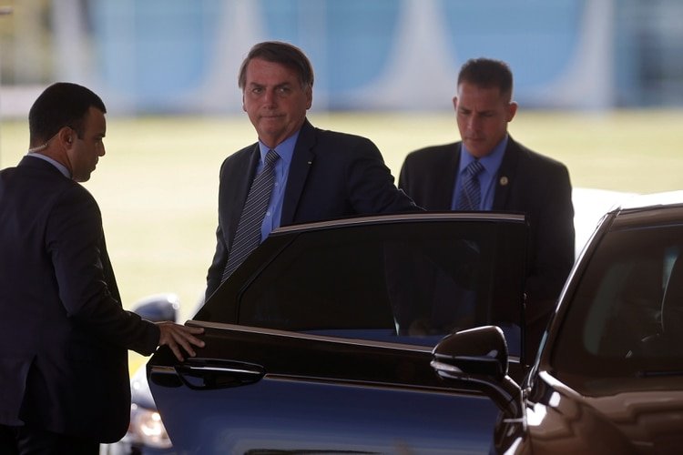 Jair Bolsonaro a la salida del Palacio del Planalto, en Brasilia (REUTERS/Adriano Machado)