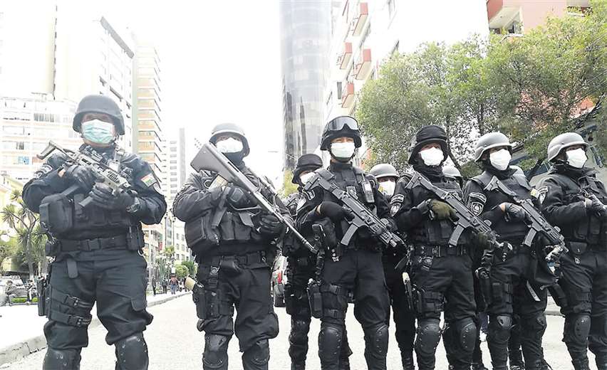 La Policía se concentró en El Prado, donde inició un operativo de control que será más estricto