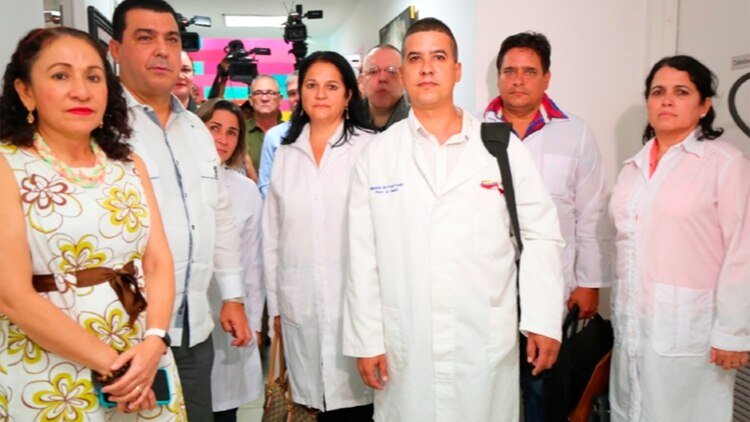 Este miércoles llegó a Nicaragua una brigada de médicos cubanos. (Tomada de 19 Digital)