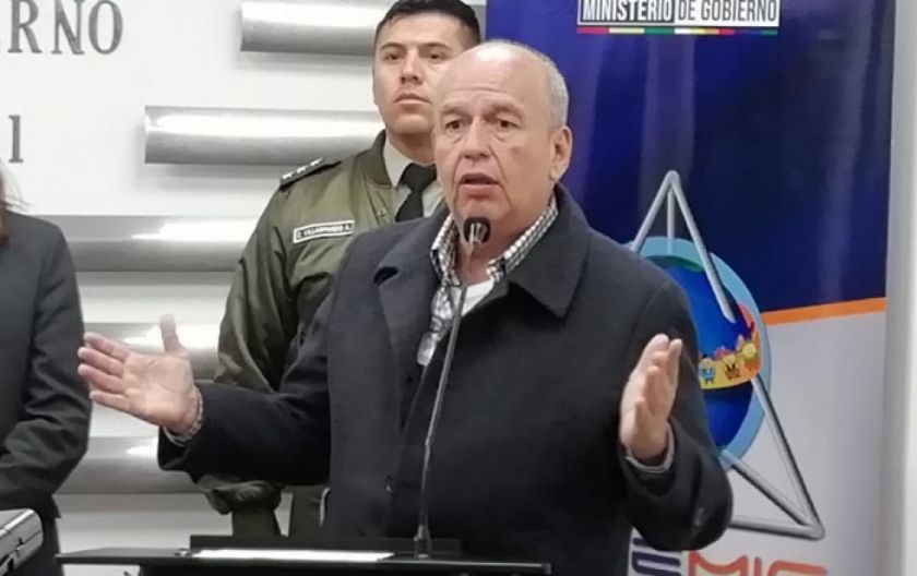 Ministro advierte con declarar “estado de sitio” donde no se acate la cuarentena