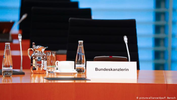 Berlin Bundeskabinett tagt ohne Merkel (picture-alliance/dpa/F. Bensch)