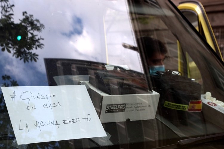 El mensaje en una ambulancia del hispital La Princesa en Madrid (Reuters)