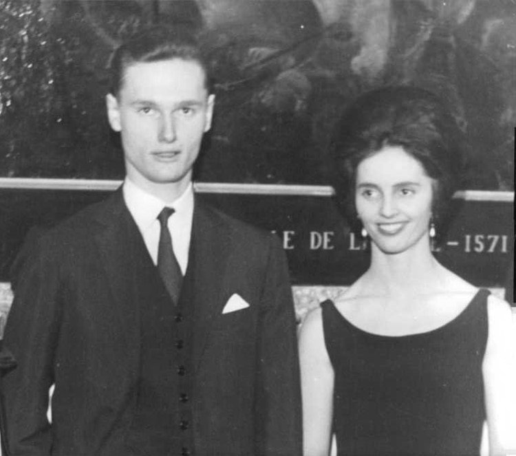 Don Sixto Enrique de Borbón y su hermana María Teresa de Borbón Parma y Borbón Busset (Sixto Enrique de Borbón)