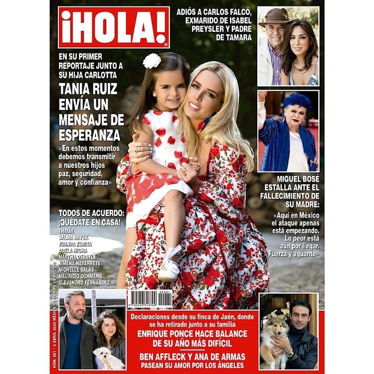 Tania Ruiz posó en familia sin EPN (Foto: Instagram @hola.mx)