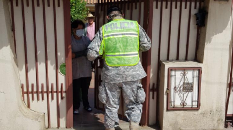 Policía acude a un domicilio donde solicitaron ayuda. | Los Tiempos