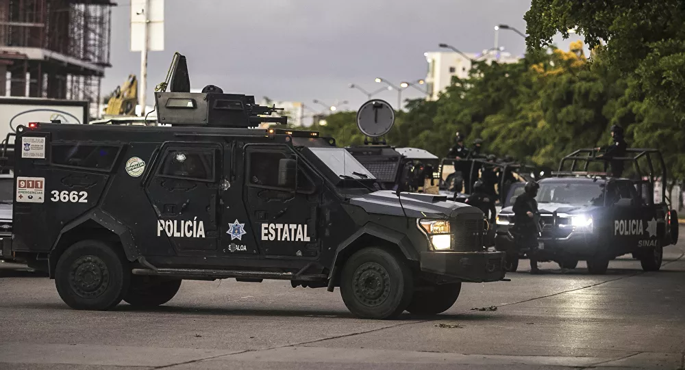 Una camioneta policial en Culiacan