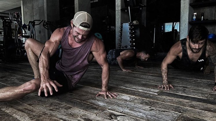 Chris Hemsworth da acceso gratuito a su aplicación para para ponerte en forma con él durante 6 semanas 