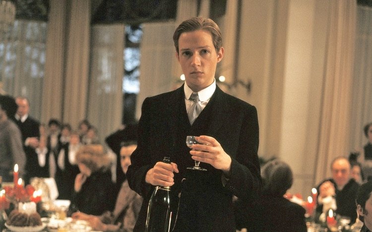 Christoph Eichhorn como Hans Castorp, en la adaptación cinematográfica de