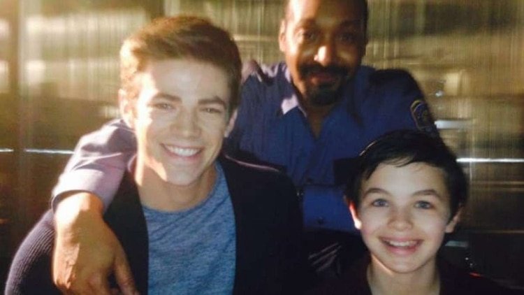 La imagen con Logan Williams que compartió Grant Gustin