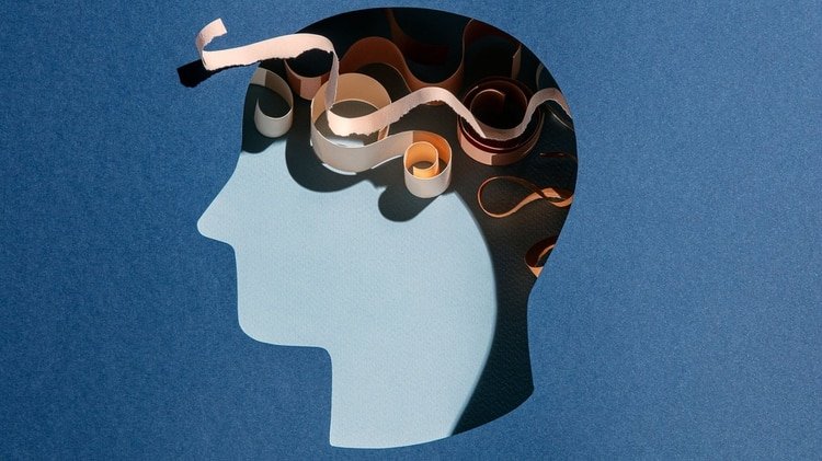 Las investigaciones demuestran que podemos utilizar nuestro estrés para mejorar nuestra salud y bienestar. Aquí te explicamos cómo. (Ilustración en papel de Reina Takahashi, fotografiada por Tony Cenicola/The New York Times)