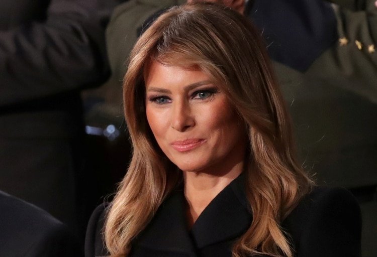La primera dama Melania Trump escucha el discurso sobre el Estado de la Unión del Presidente de los Estados Unidos Donald Trump el 4 de febrero de 2020. (REUTERS/Jonathan Ernst/Foto de archivo)