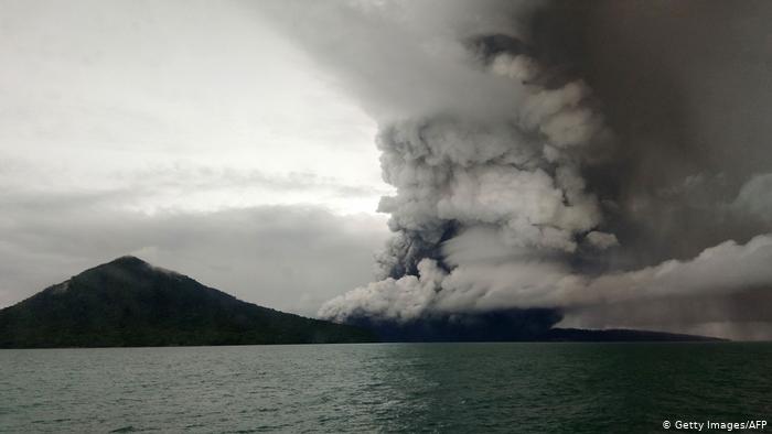 Al menos 439 personas murieron en la erupción del Anak Krakatoa en 2018.